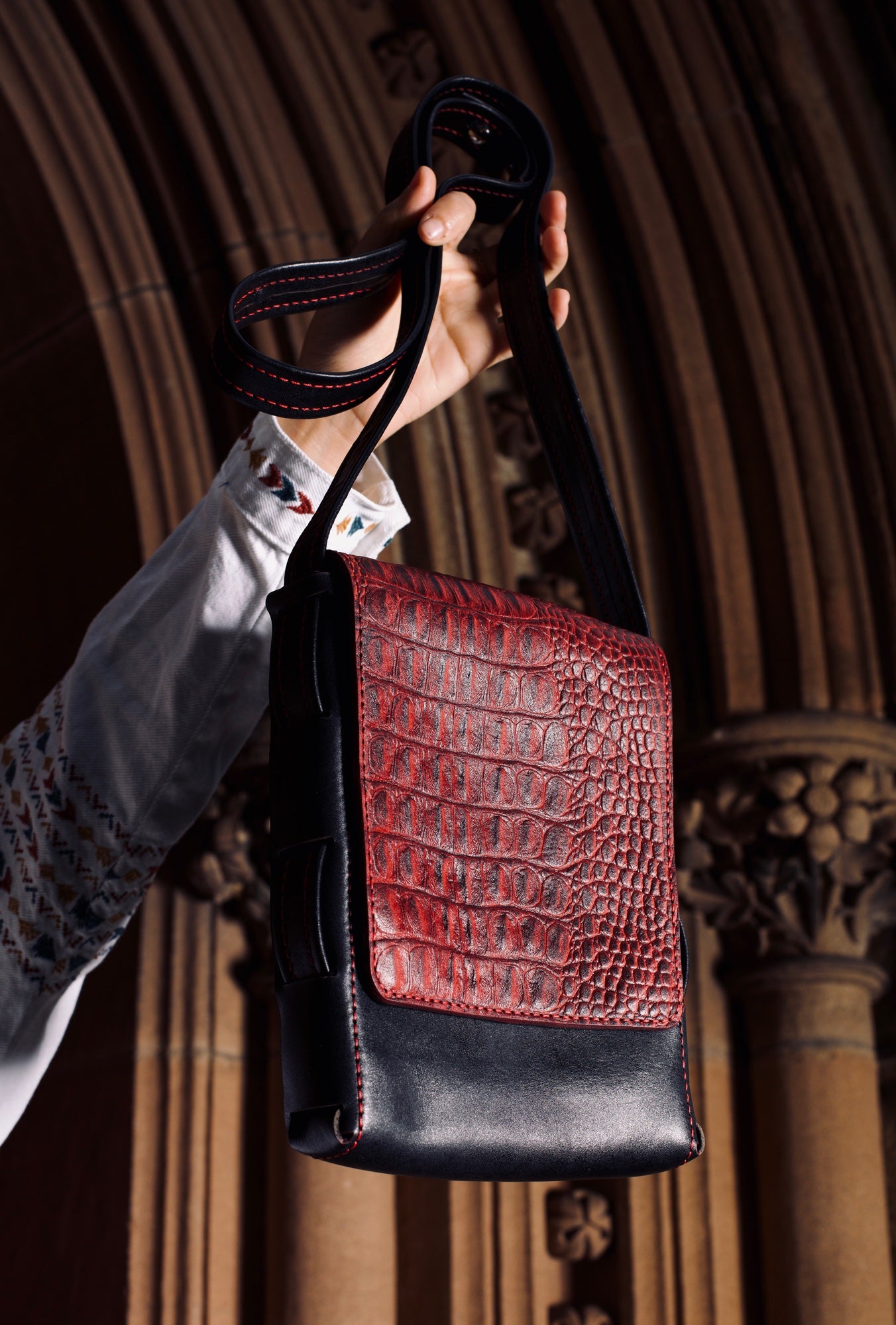JINA Satchel (SCARLET CROC PATTERN)