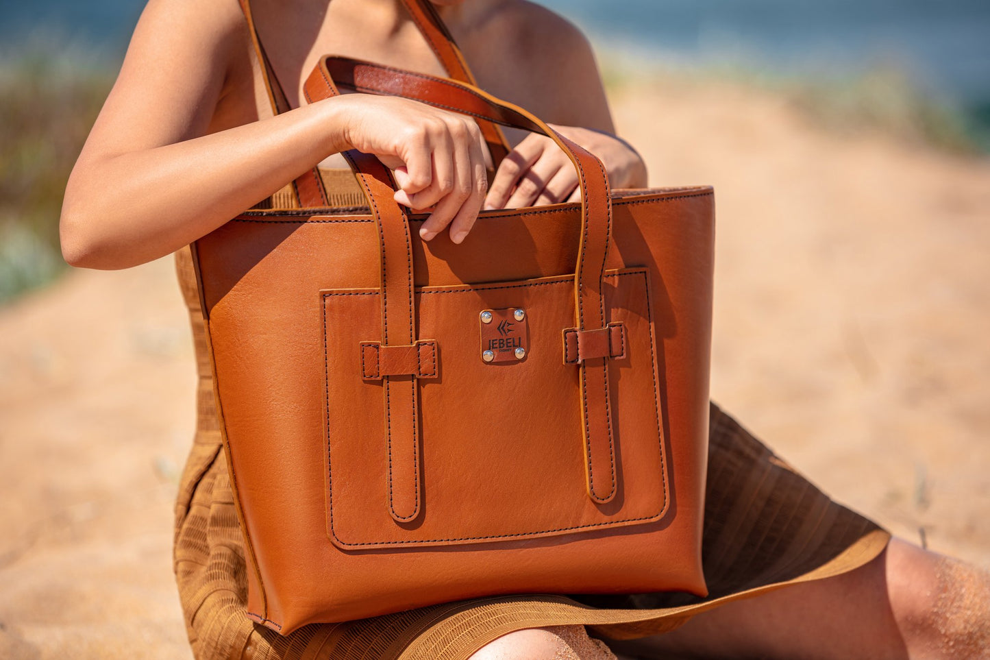 CARAVAN SIGNATURE TOTE BAG