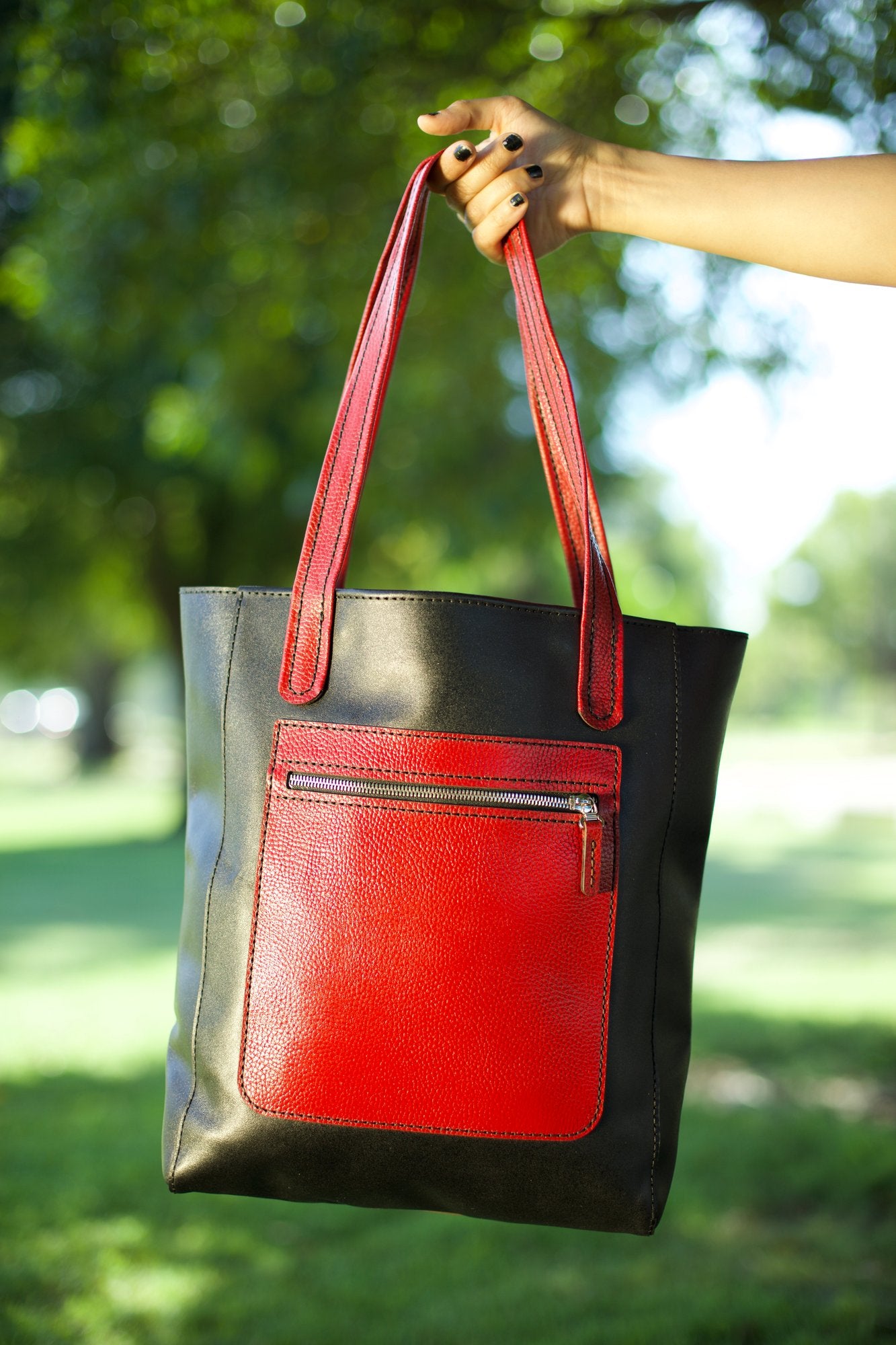 SCARLET SHOULDER BAG