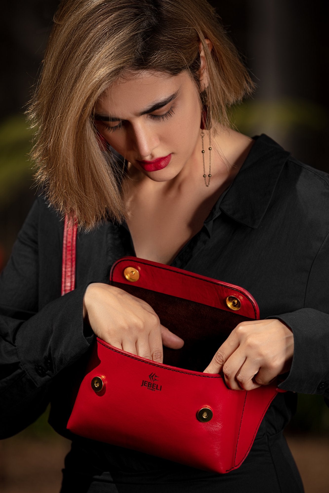 CHILLI RED CROSSBODY BAG